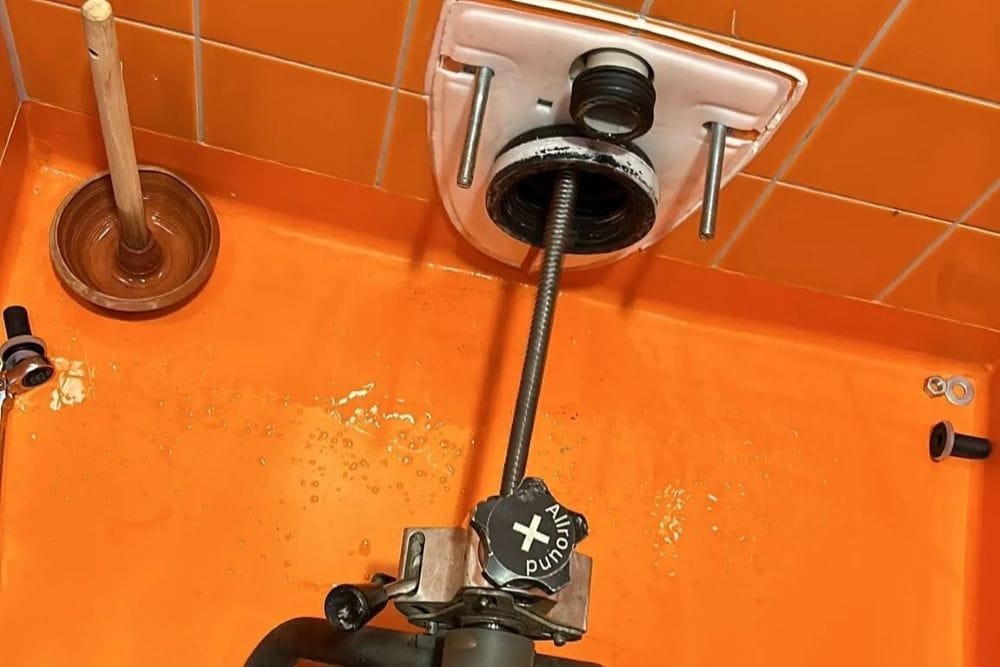 Verstopte Riool ontstoppen